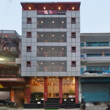 Hotel Hari International - Noida Sector 11 Экстерьер фото